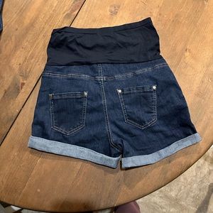 Maturity Shorts!! Size M